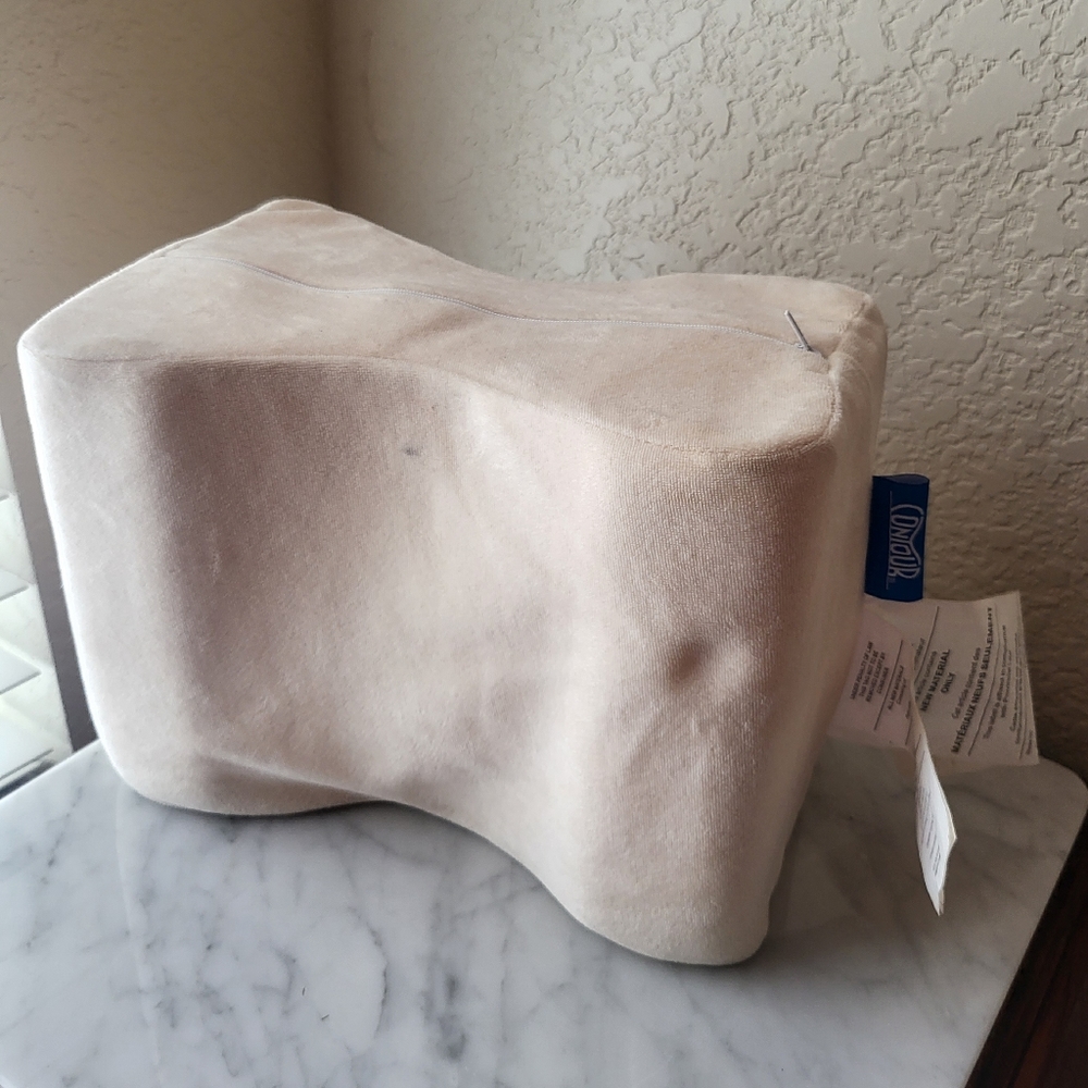 Contour Memory Foam Knee Pillow